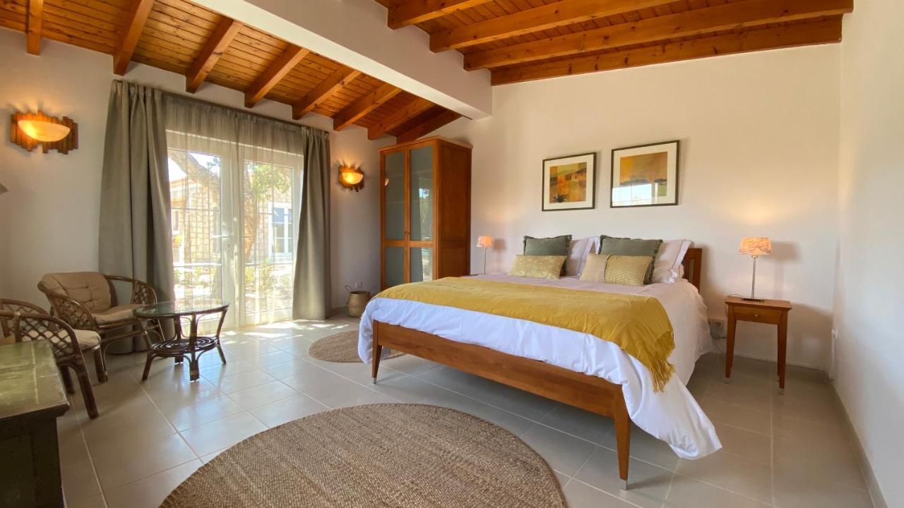 Bed and Breakfast Sussurros Do Monte Aljezur Esterno foto