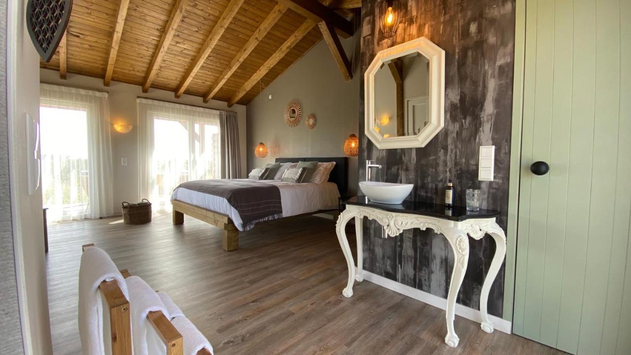 Bed and Breakfast Sussurros Do Monte Aljezur Esterno foto